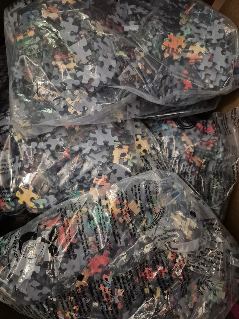 Überraschungs-PAKET mit 3 x 1000 Teile Puzzle Beutel