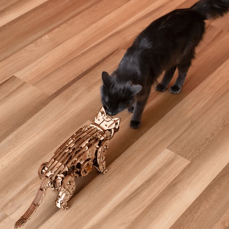 Mechanische Katzen – Natur oder Schwarz