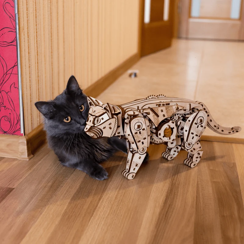 Mechanische Katzen – Natur oder Schwarz