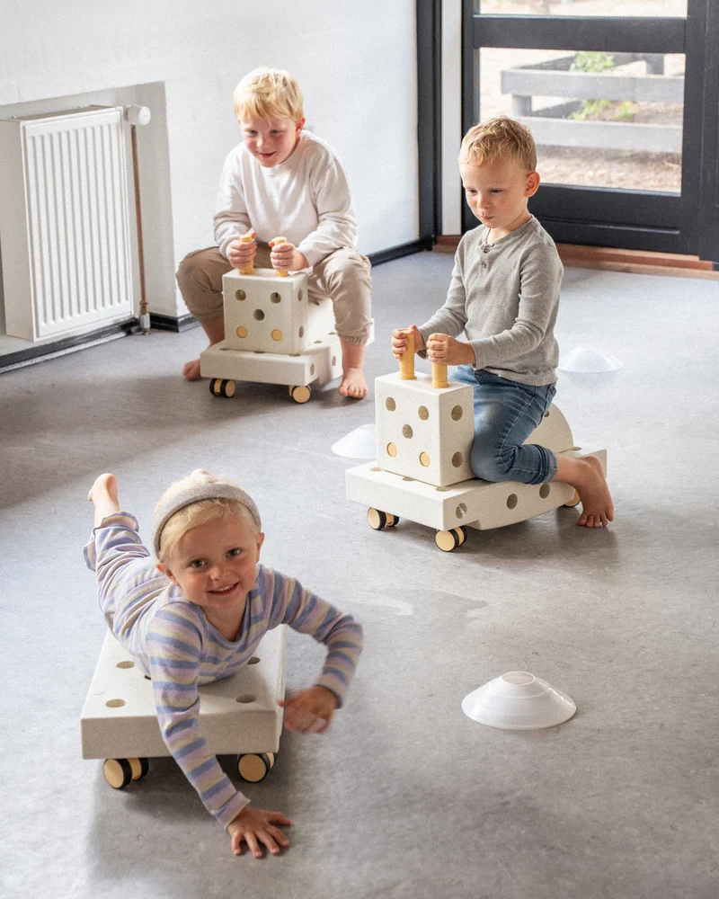 Kreative Bausteine zur Förderung der Grobmotorik – Education Set – sandgrau/honiggelb, 55 Teile