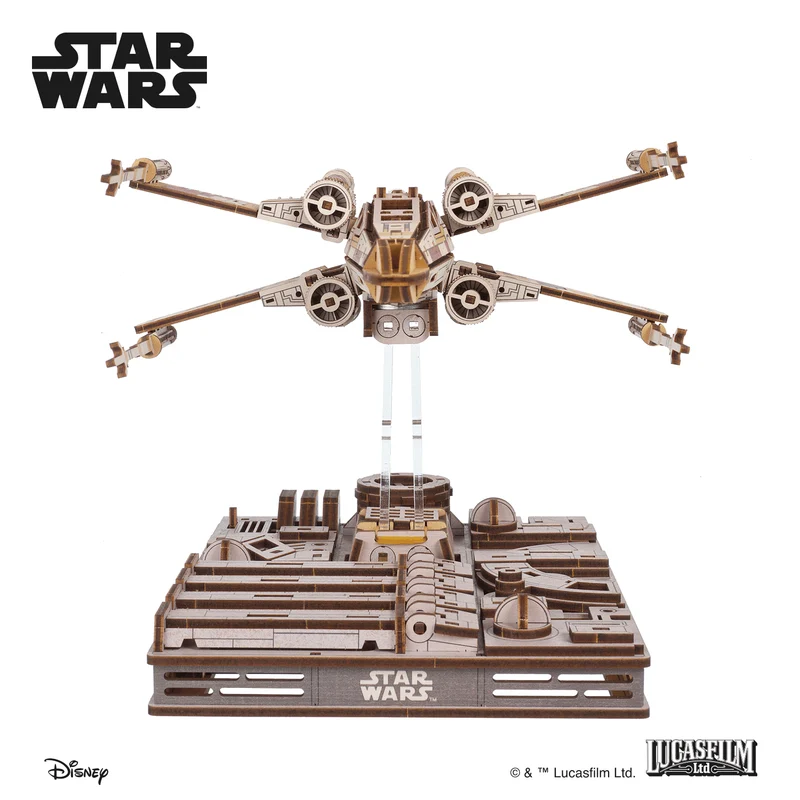 Star Wars - Luke Skywalker's X-Wing Starfighter