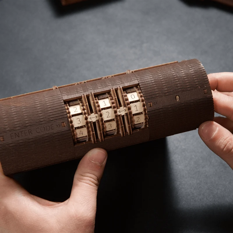 Book of Secrets – mit Zahlenkombination