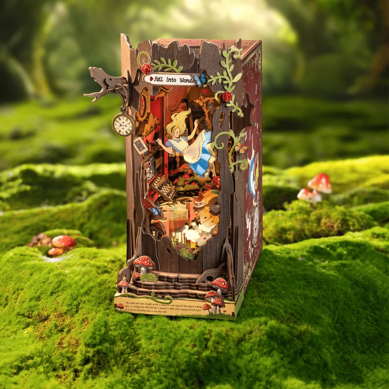Alice Adventure | Book Nook