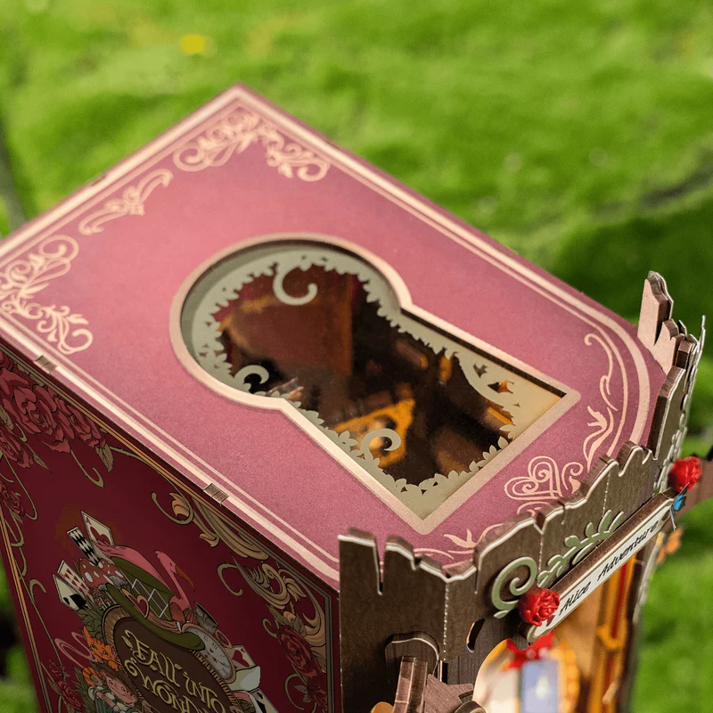 Alice Adventure | Book Nook