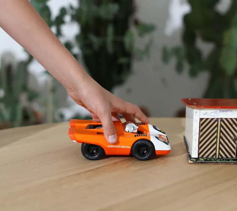 Playforever Rennwagen – Egon