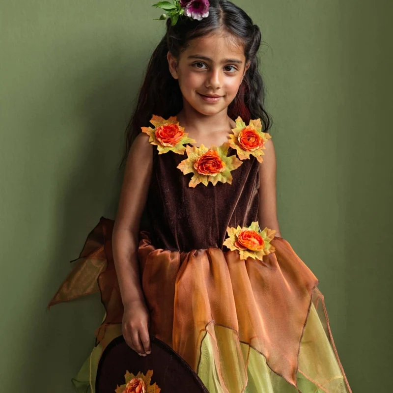 Kostüm – Tüllkleid mit Blumen und Hut, Hexe Sabrina, 5–7 Jahre