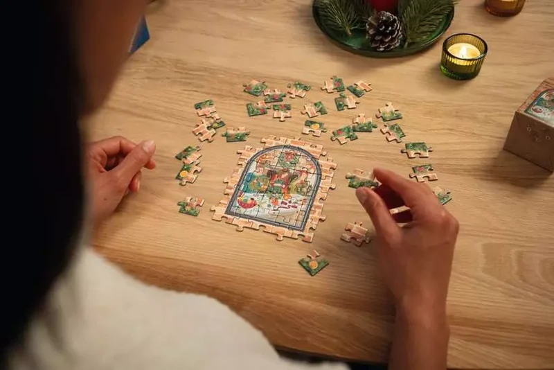 DMG Ravensburger Christmas at Home - Advent Calendar (24x54pcs) (DAMAGED BOX)