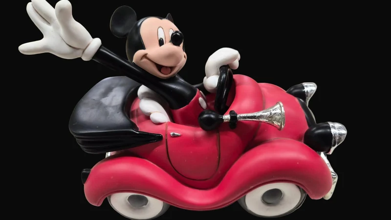 Mickey Mouse in Auto "Euro Disney"