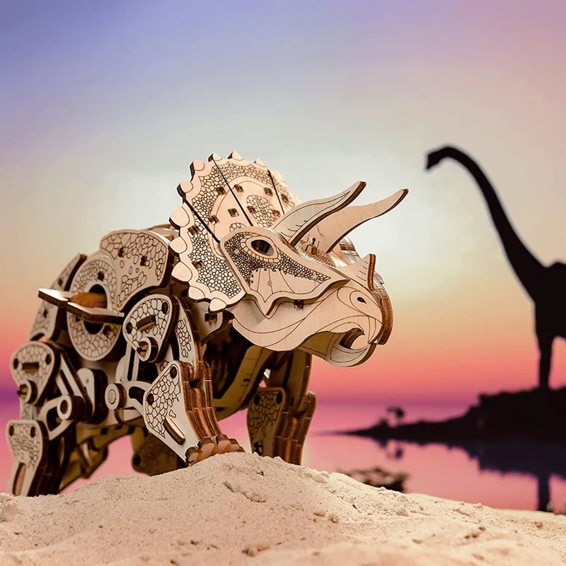 Mechanischer Dinosaurier Triceratops