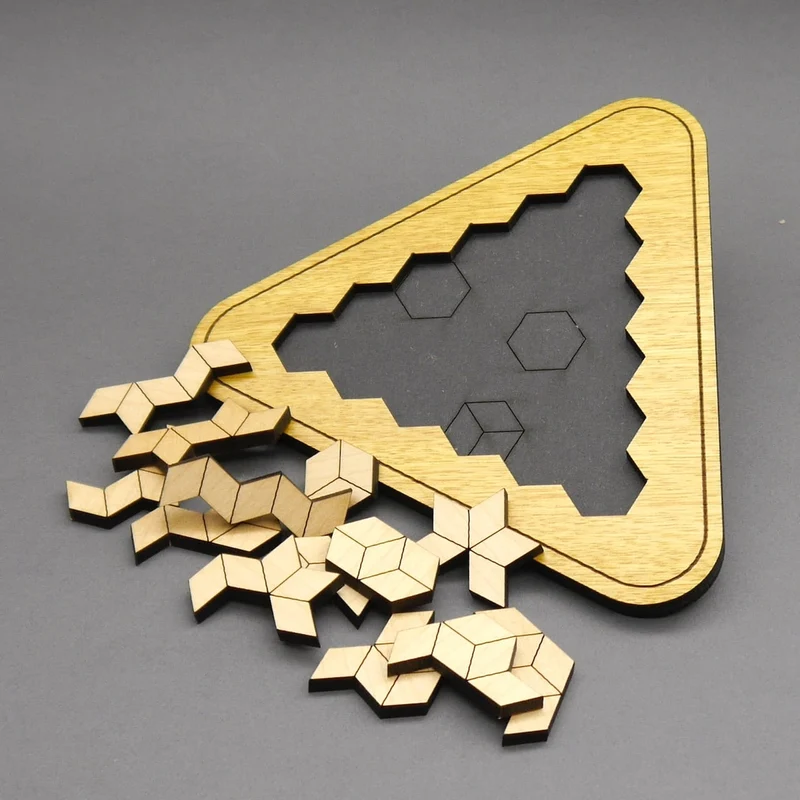 TRI-ESCH - schwieriges Legepuzzle