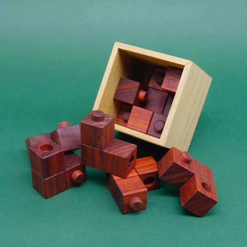 FARMACIA - herausragendes Packing-Puzzle