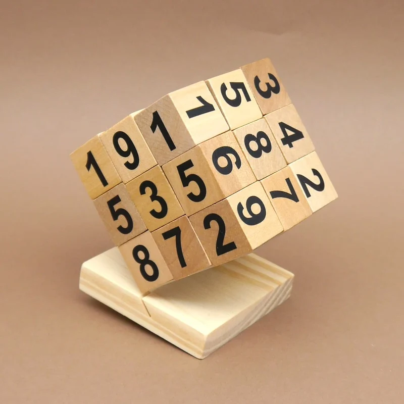 SUDOKU WÜRFEL - Das Zahlenpuzzle in 3D