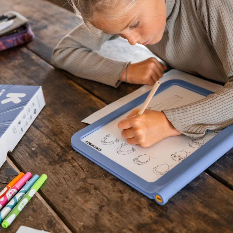 Beleuchtetes Tablet zum Schreiben- und Zeichnenlernen Kidydraw Pro – Manga