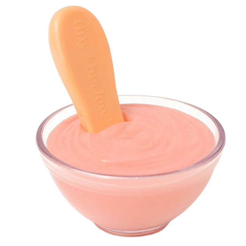Magische Schale Tiny Tummies mit Löffel zum Füttern von Puppen – Erdbeerjoghurt