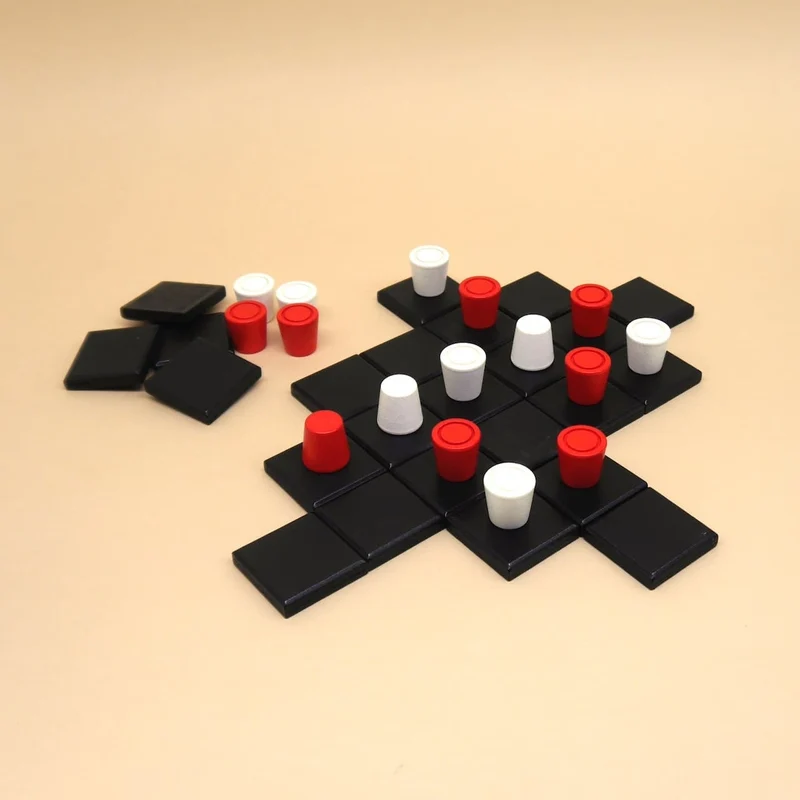 KARO - drei verschiedene Strategiespiele