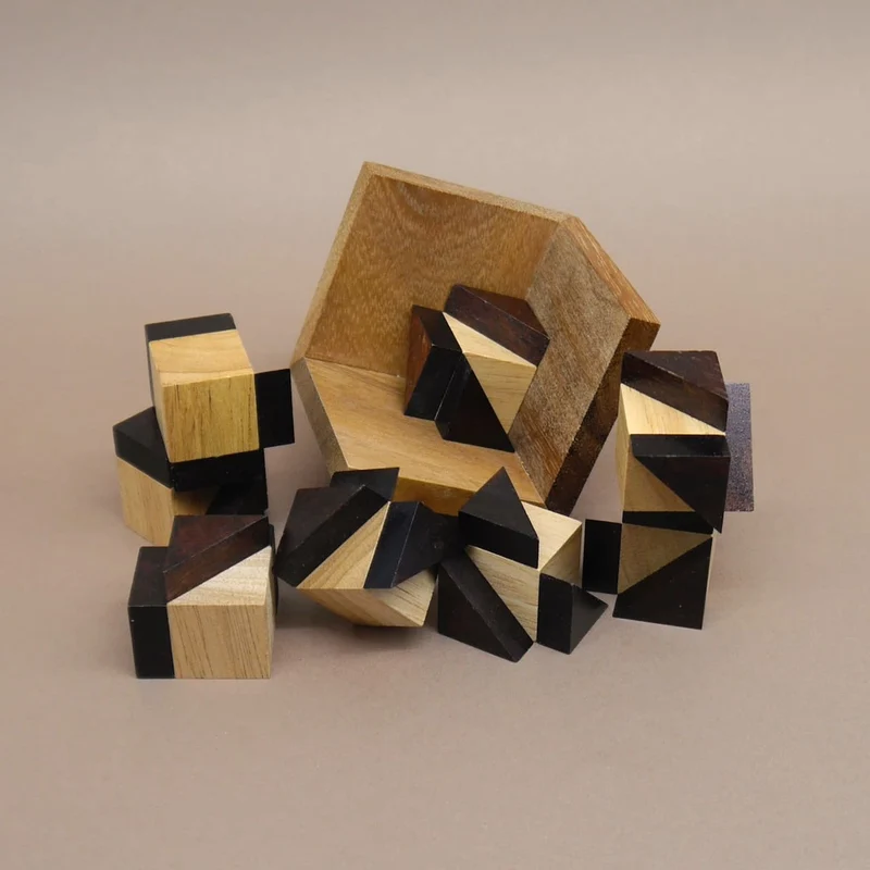 OCTAGON - schönes, 8-teiliges Geduldsspiel