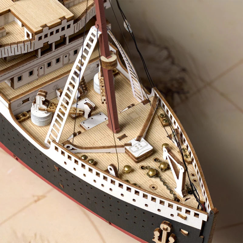 Robotime 1912 - Eternal Atlantic Voyager TGL02