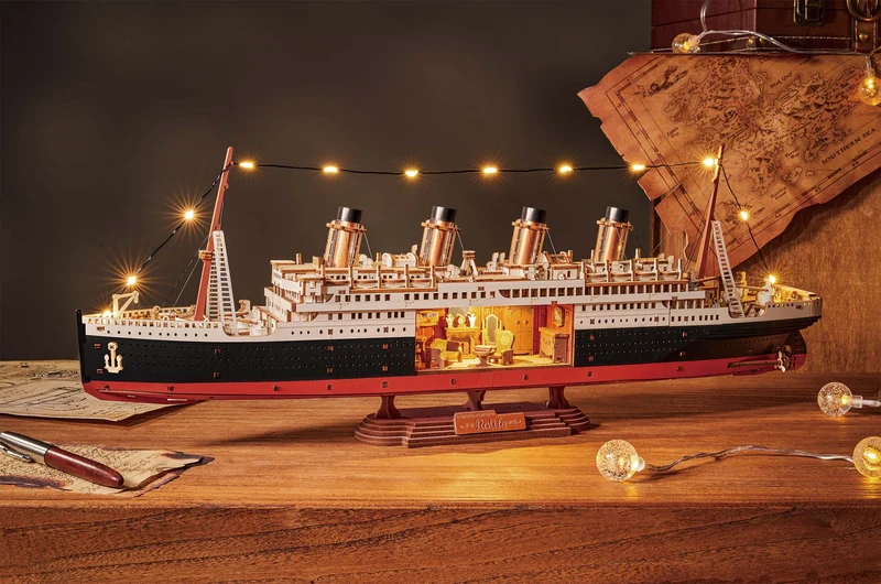 Robotime 1912 - Eternal Atlantic Voyager TGL02