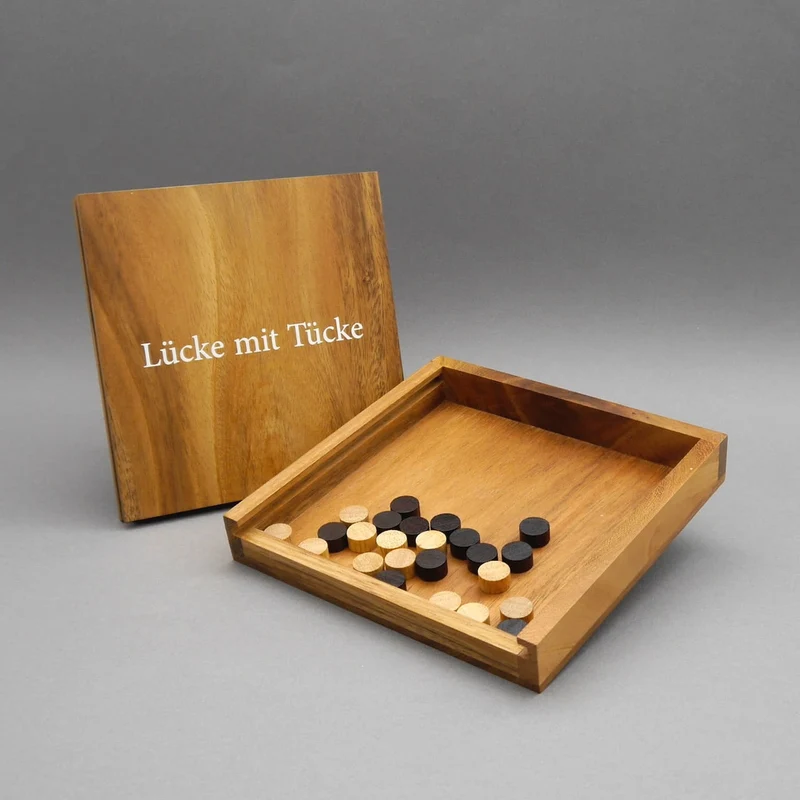 LÜCKE MIT TÜCKE - interessantes Brettspiel