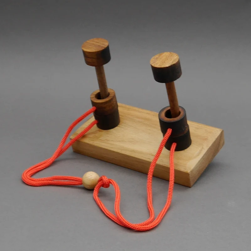2 PILONE - interessantes Seilpuzzle