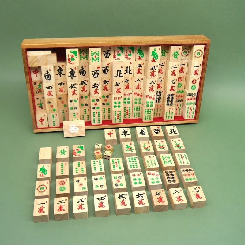 MAHJONG - chinesisches Gesellschaftsspiel