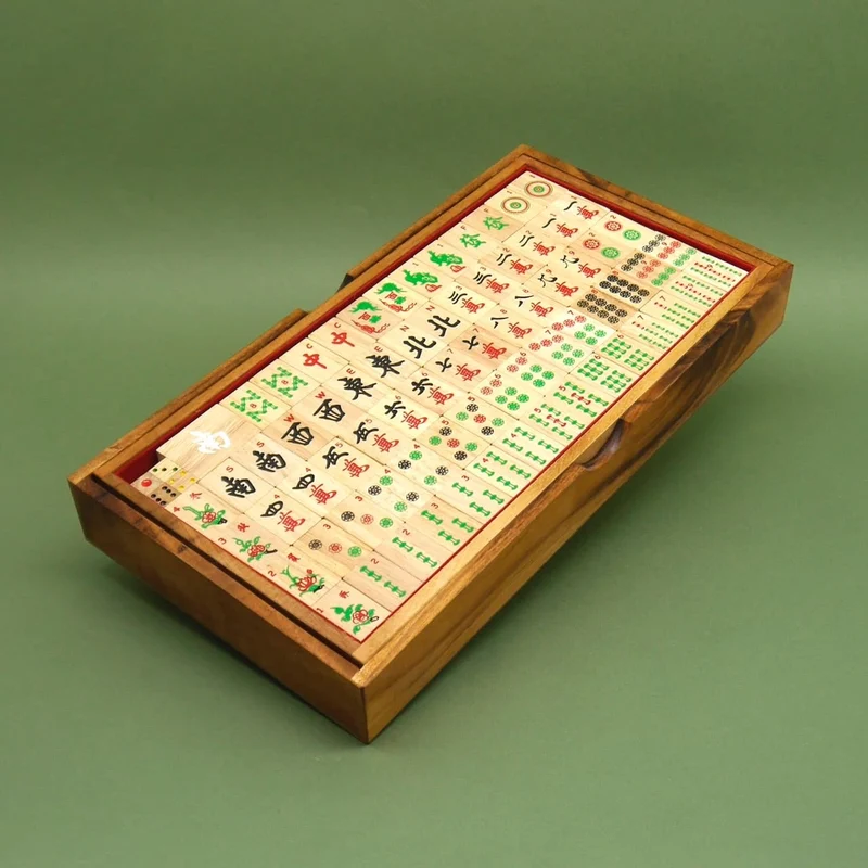 MAHJONG - chinesisches Gesellschaftsspiel