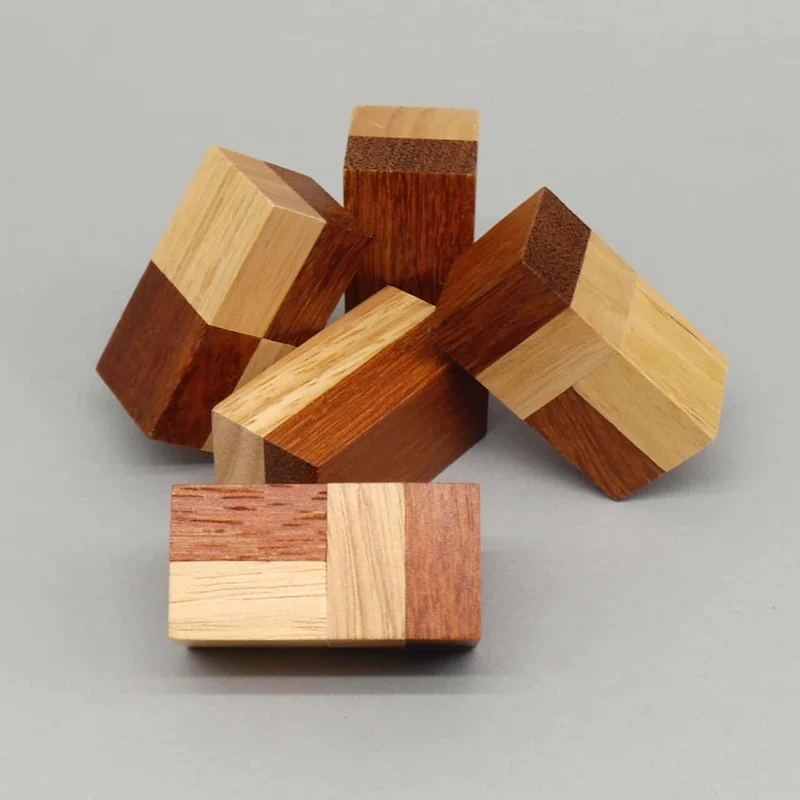 CUBEMAKER - faszinierendes Legepuzzle