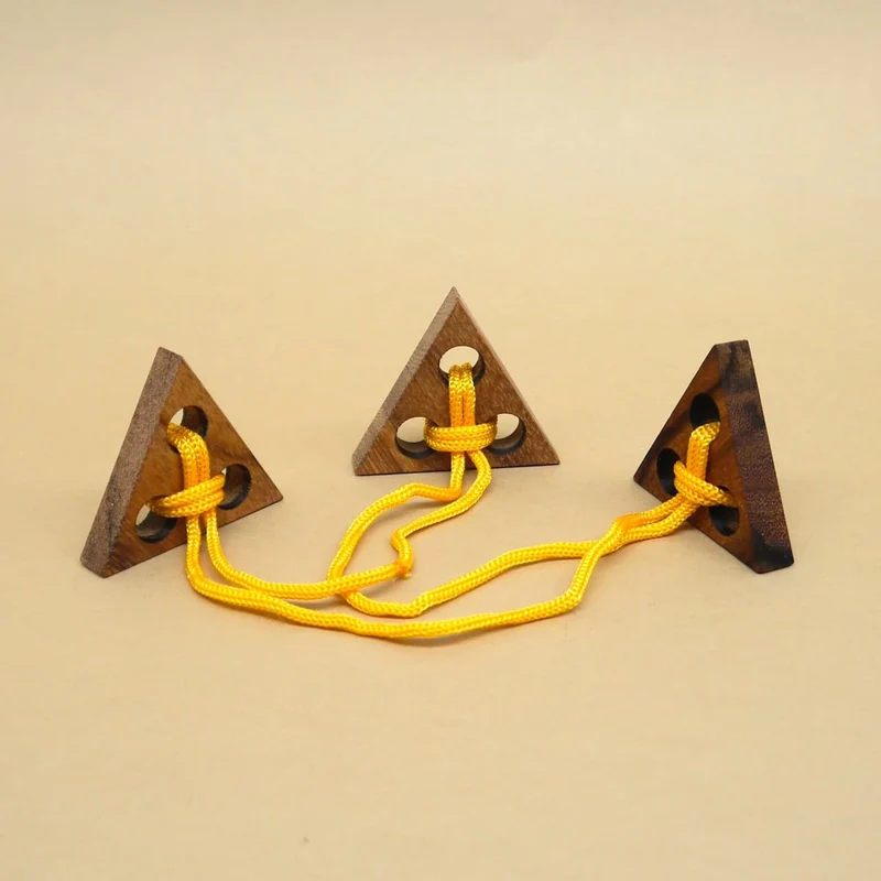 TRIANGELPUZZLE - einfaches Schnurpuzzle