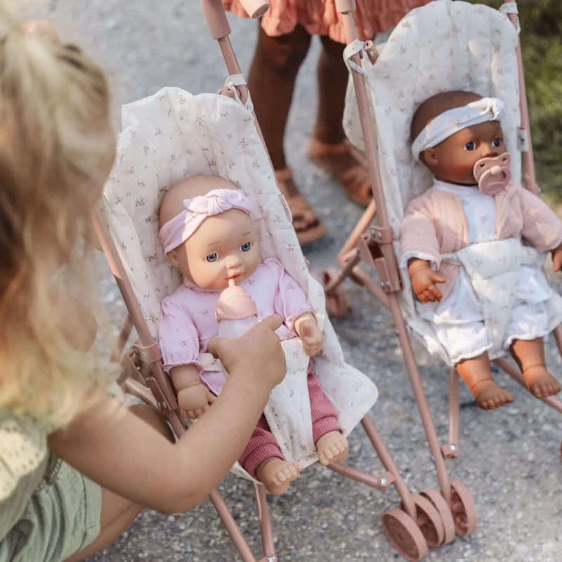 Babypuppe Lily mit Zubehör – Spielpuppe ab 18 Monaten