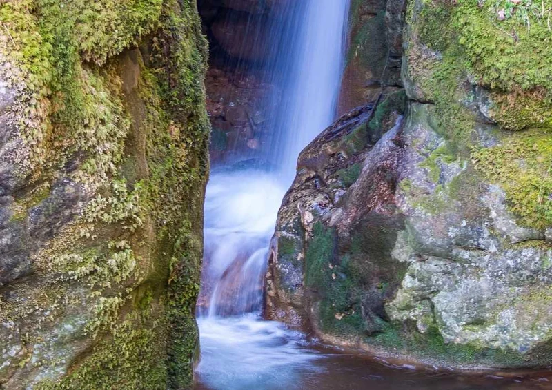 46636 Natur - Wasserfall Puzzle