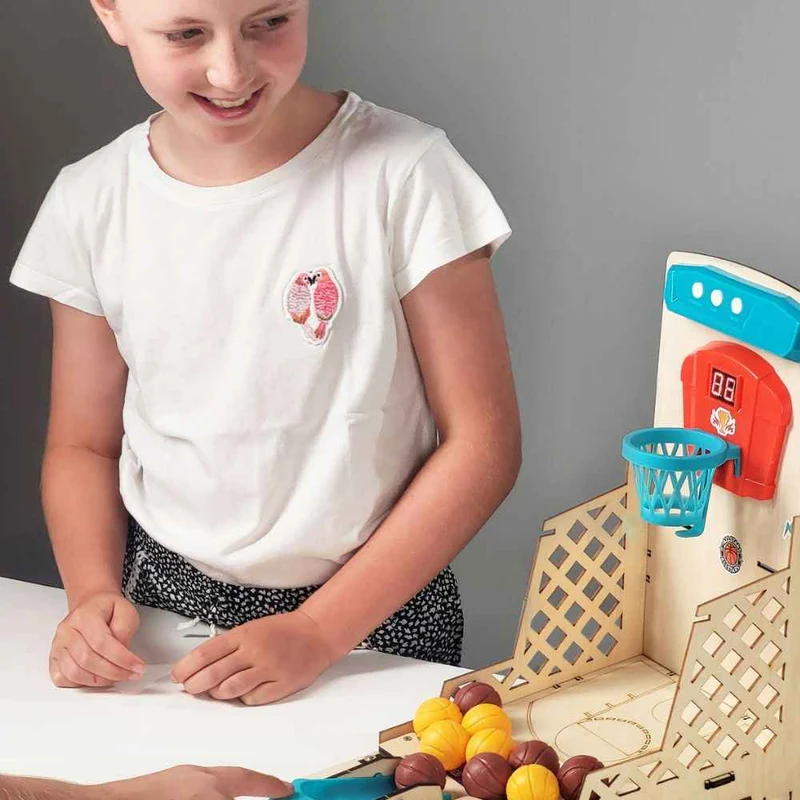 DIY-Bausatz: Elektronischer Mini-Basketball mit Spielen