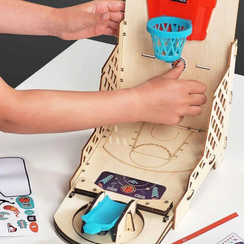 DIY-Bausatz: Elektronischer Mini-Basketball mit Spielen
