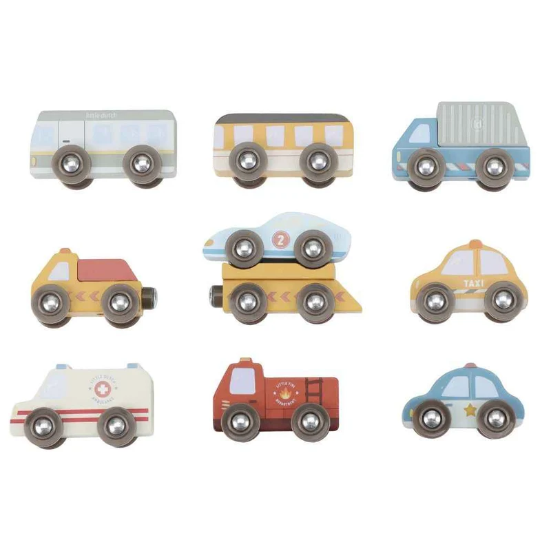 Set mit 9 Holzfahrzeugen