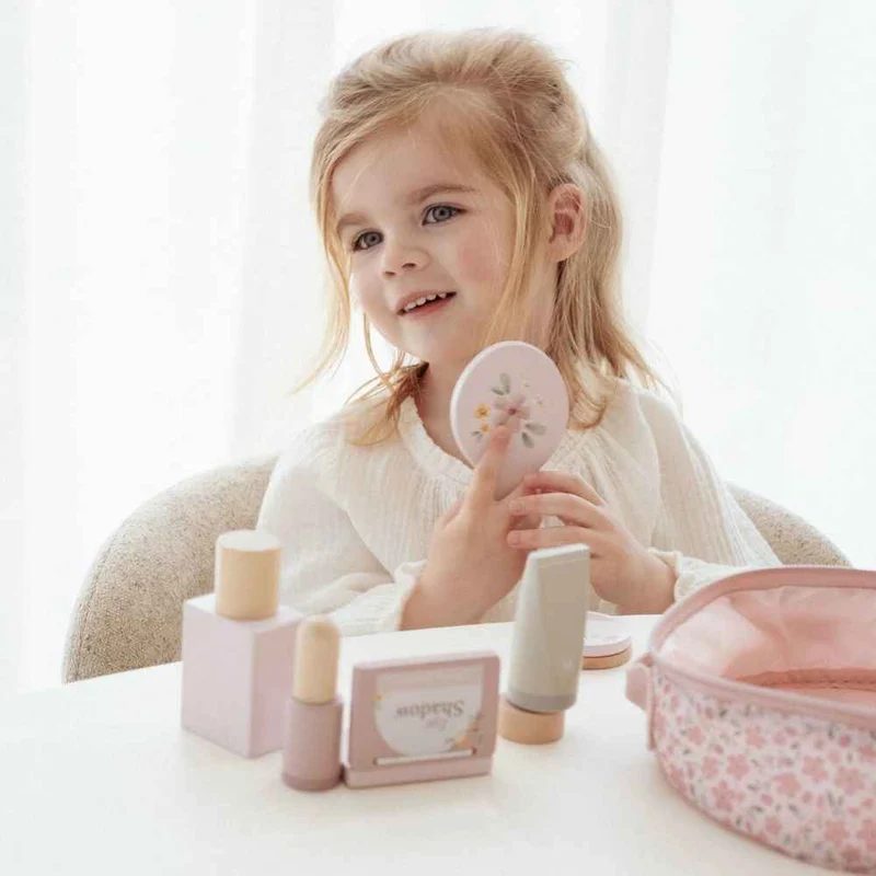 Kosmetiktasche mit Zubehör – Beauty Case