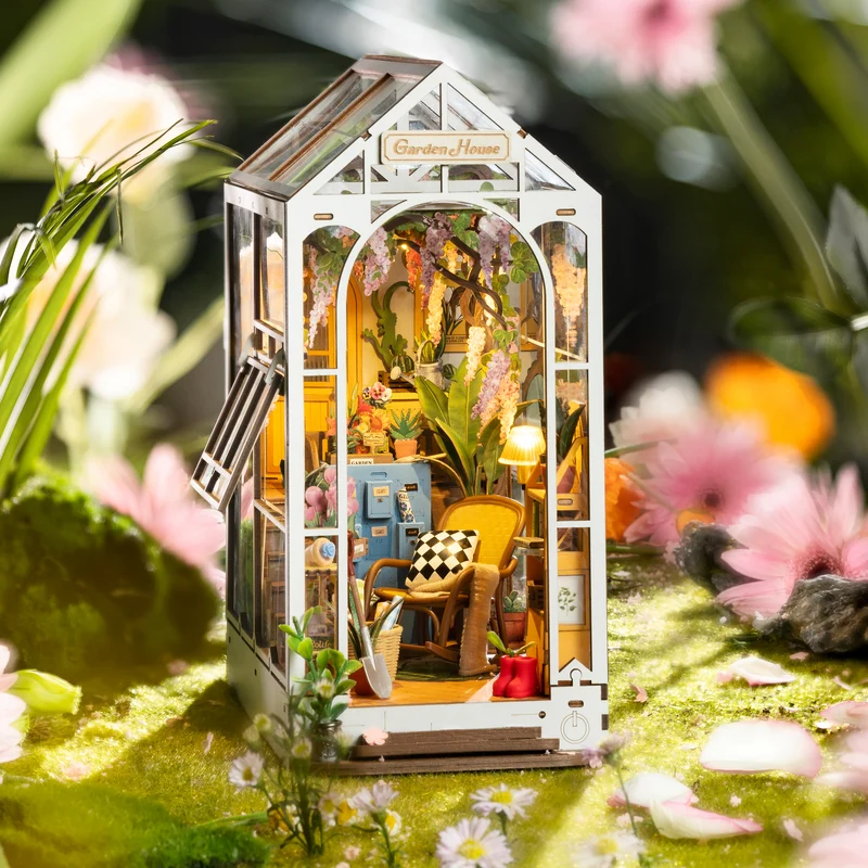 Robotime Book Nook Garden House TGB06