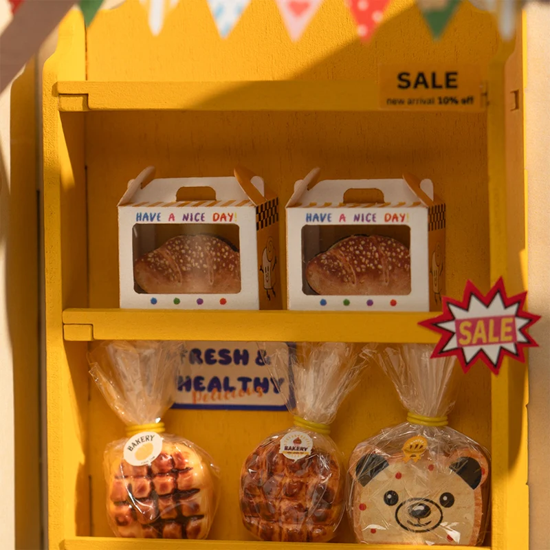 Robotime Becka's Baking House DG161