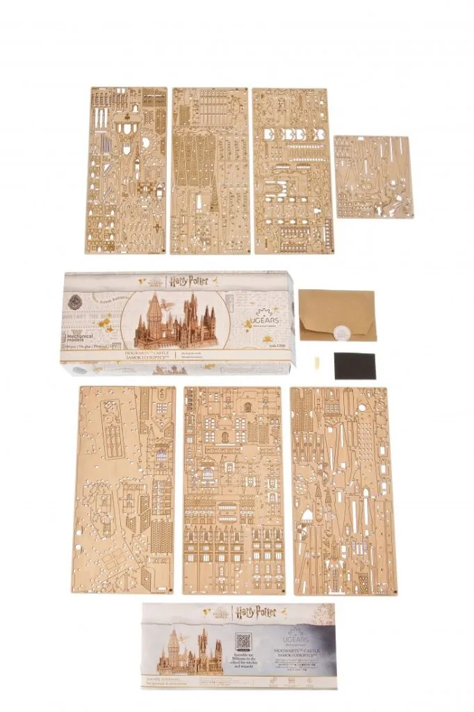 UGEARS 70256 - Harry Potter Schloss Hogwarts - 3D Holzbausätze
