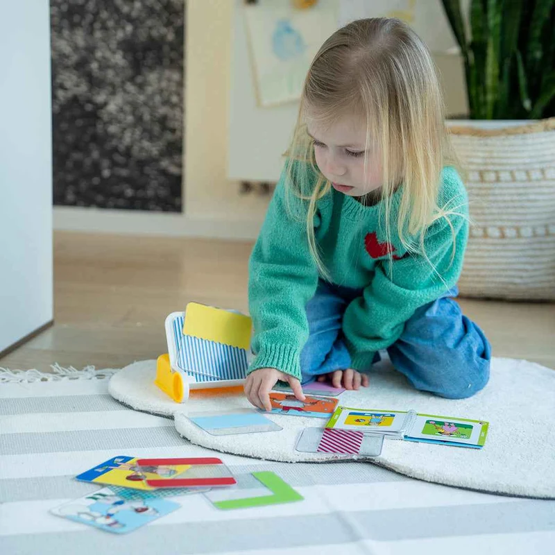 Logikspiel Smart Games – Dresscode – Modisch und bequem (ENG)