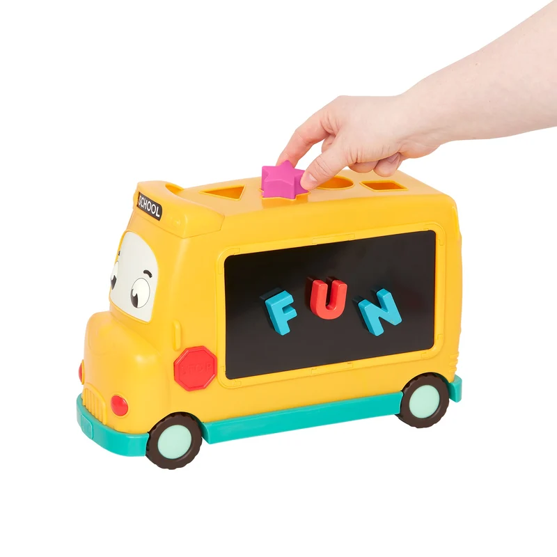 Bus mit magnetischem Alphabet – AlphaBus