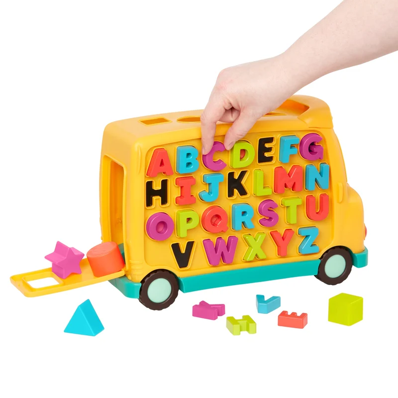 Bus mit magnetischem Alphabet – AlphaBus