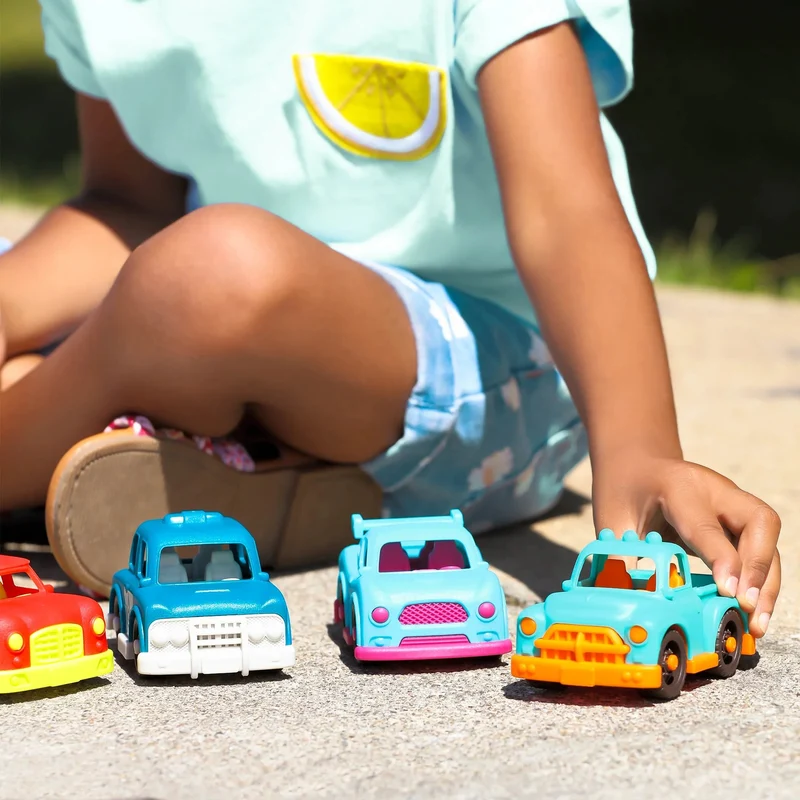 Set mit 4 kleinen Autos mit Pick-up – Happy Cruisers
