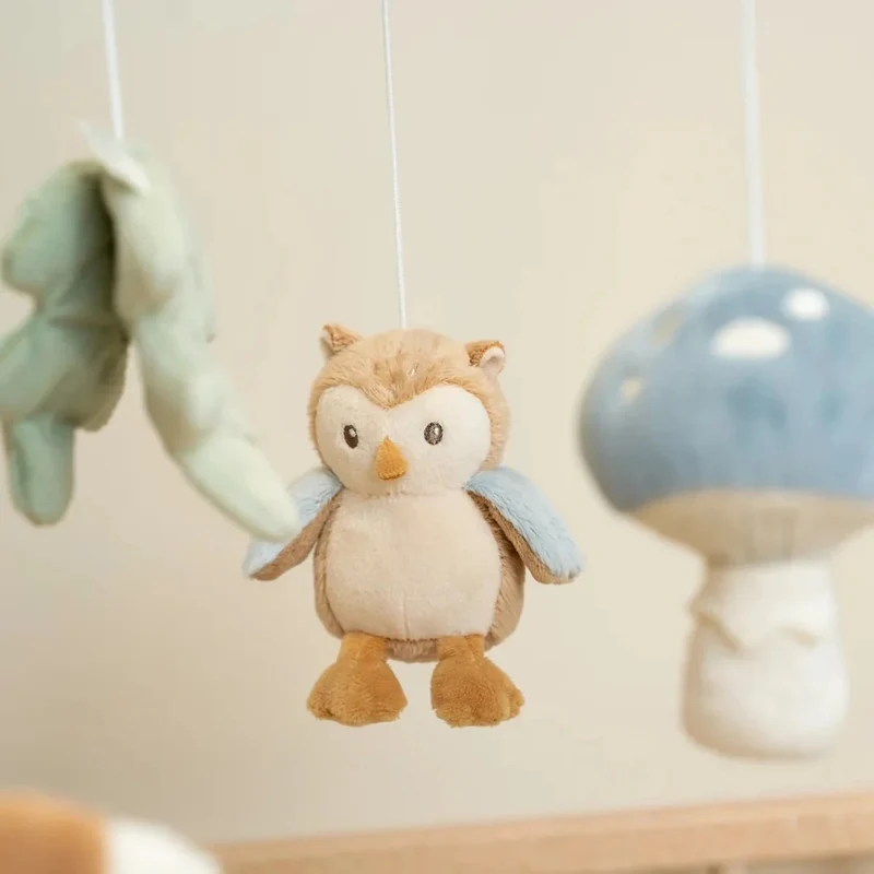 Holz-Karussell für das Kinderbett – Forest Friends