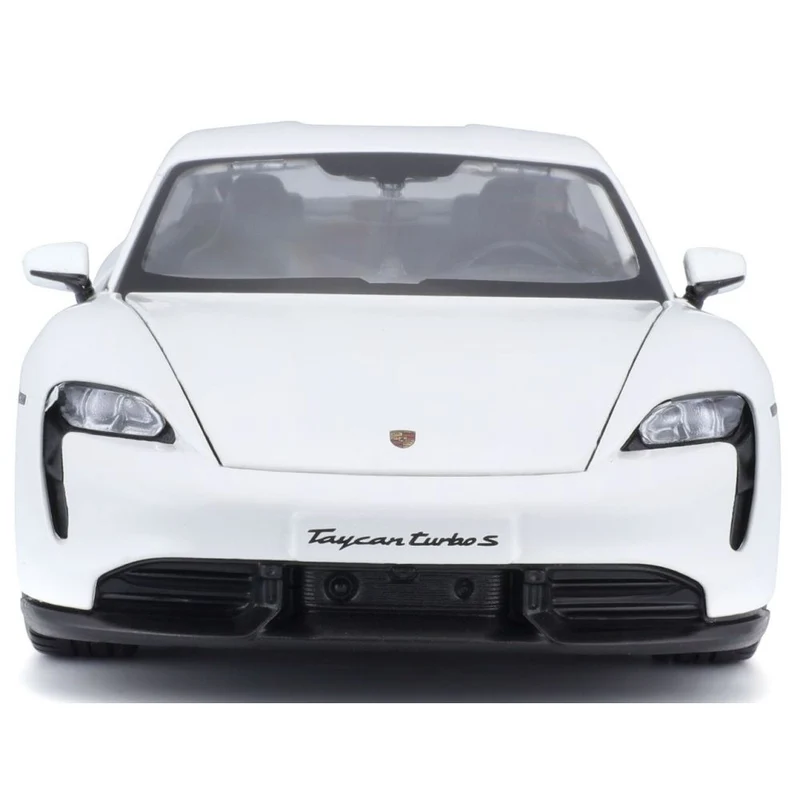 Bburago Porsche Taycan Turbo S weiss 1/24