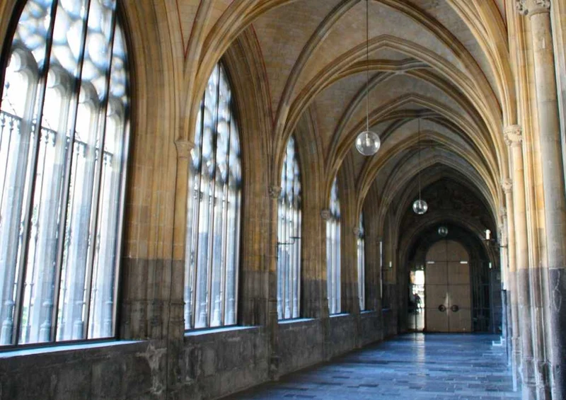 51680 Hintergründe - Kathedrale Puzzle