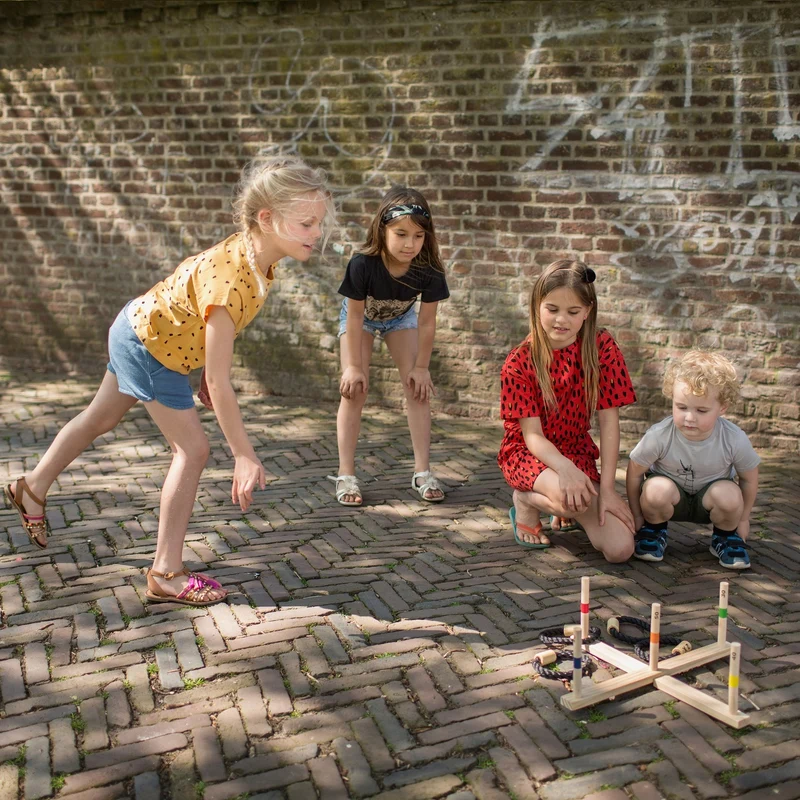 Geschicklichkeitsspiel – Ringwurfspiel