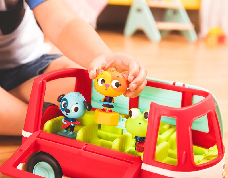 Musikalischer Bus mit fröhlichen Passagieren – Doo B. Doos