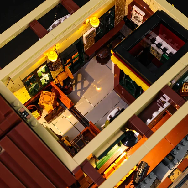 Lumibricks - West Train Station