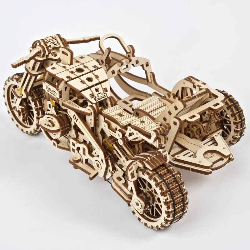 UGEARS 70137 - Scrambler UGR - 10 mit Beiwagen