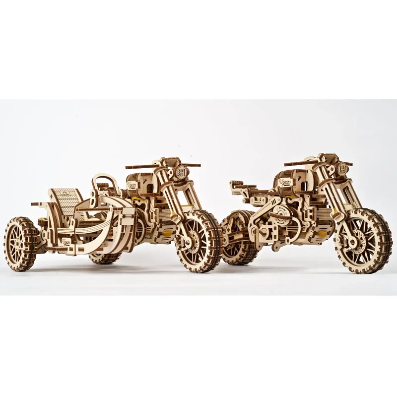 UGEARS 70137 - Scrambler UGR - 10 mit Beiwagen