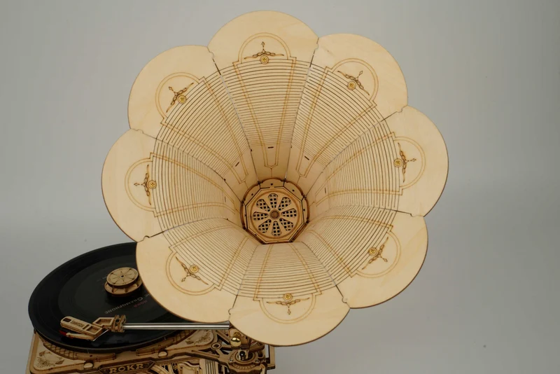 Robotime Classical Gramophone LKB01